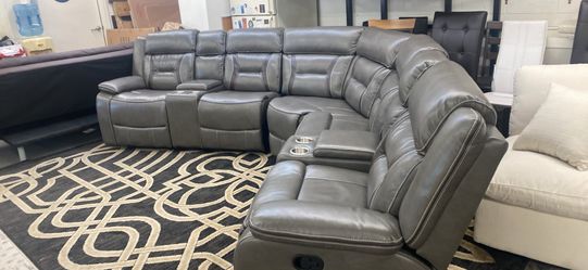 New gray recliner sectional couch / free delivery