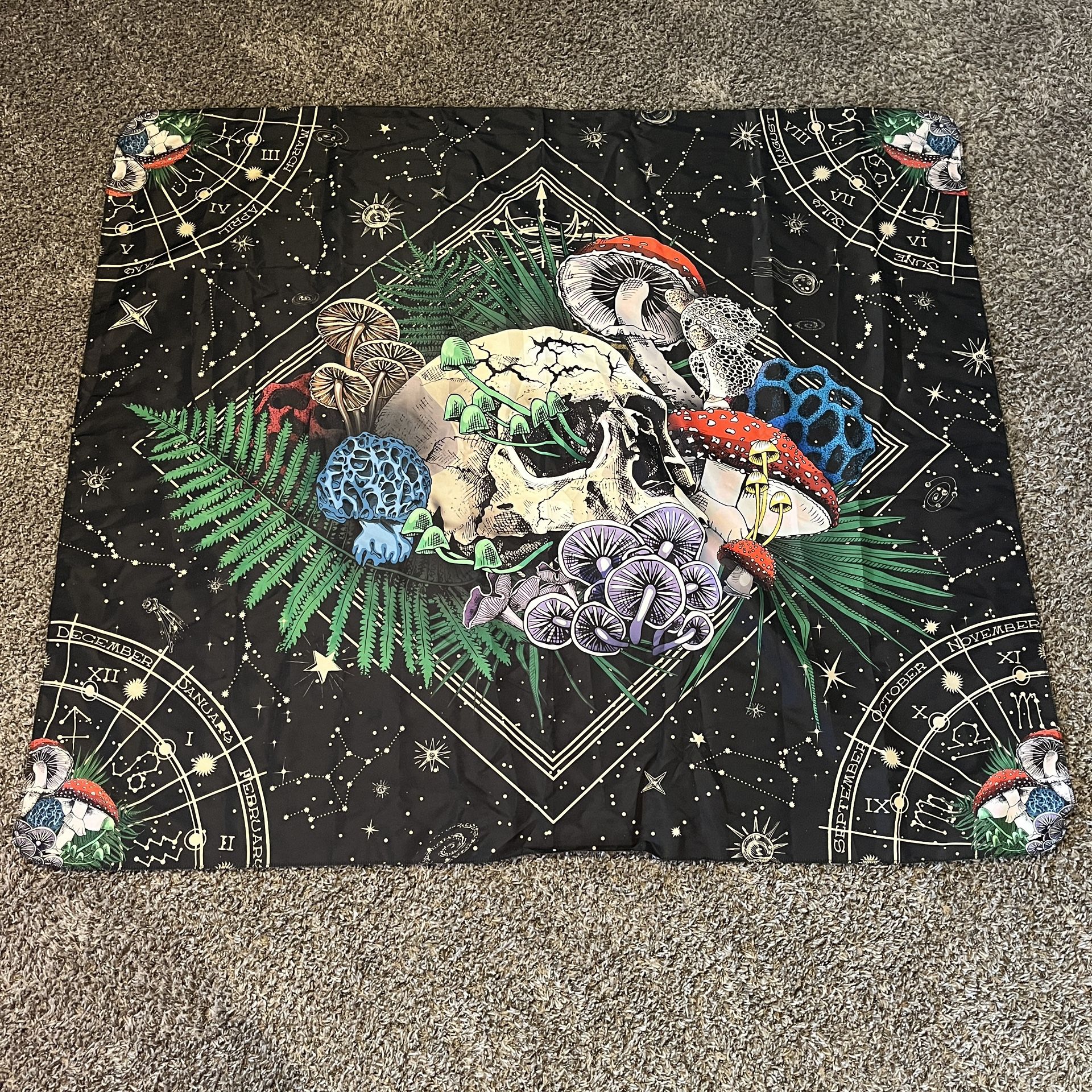 Psychedelic trippy mushroom wall tapestry