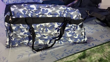 Grey n white tote bag