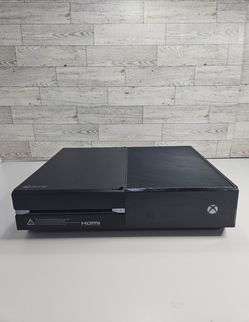 XBOX ONE CONSOLE- MODEL 1540 - 500GB TESTED