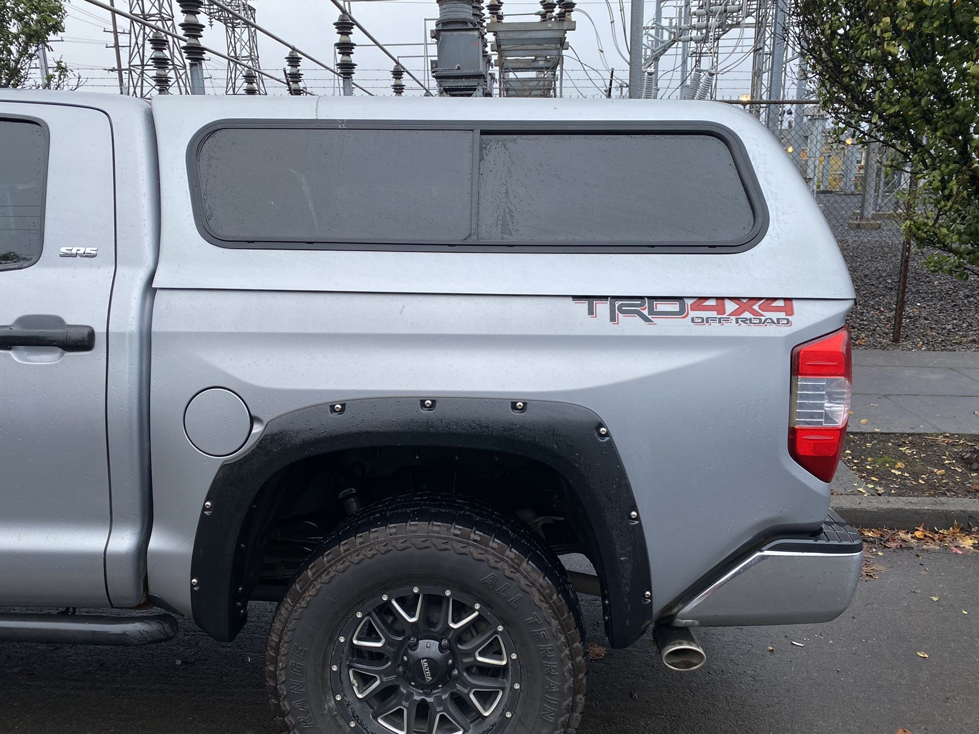 toyota tundra canopy for Sale in Tigard, OR - OfferUp