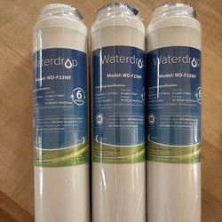 Refrigerator water filters 3-pack.