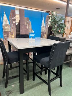 🔥Hot Deal🔥Brand New 5pc Counter Height Dining Set $599, Payment available, Delivery Available