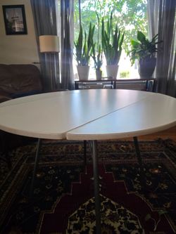 Drop Leaf Table, Seats 4