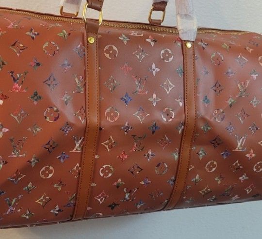 Louis Vuitton Duffel Bag $ 2 0 0