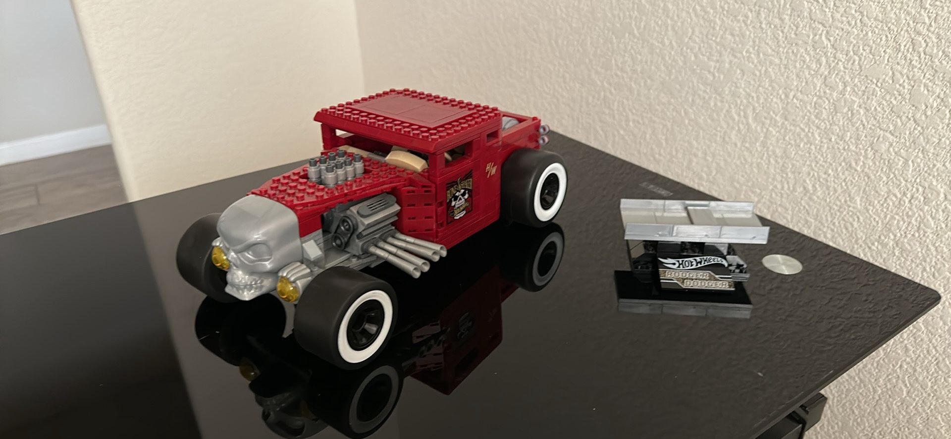 MEGA Hot Wheels Vehicle Building Toy Collectible for Adults, 1:18 Scale Bone Shaker with Die Cast Model for Fans and Collectors, HBD50