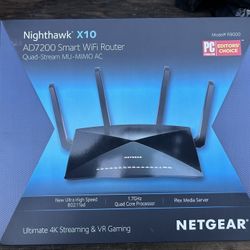 Nighthawk X10. Model AD7200 Smart Wifi Router