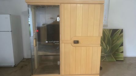 Sunlighten mPulse 3 person infrared Sauna