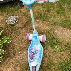 Scooter Price 10$.  Pick Up.  E.   72.   and. Grandview.  E.   Tacoma 