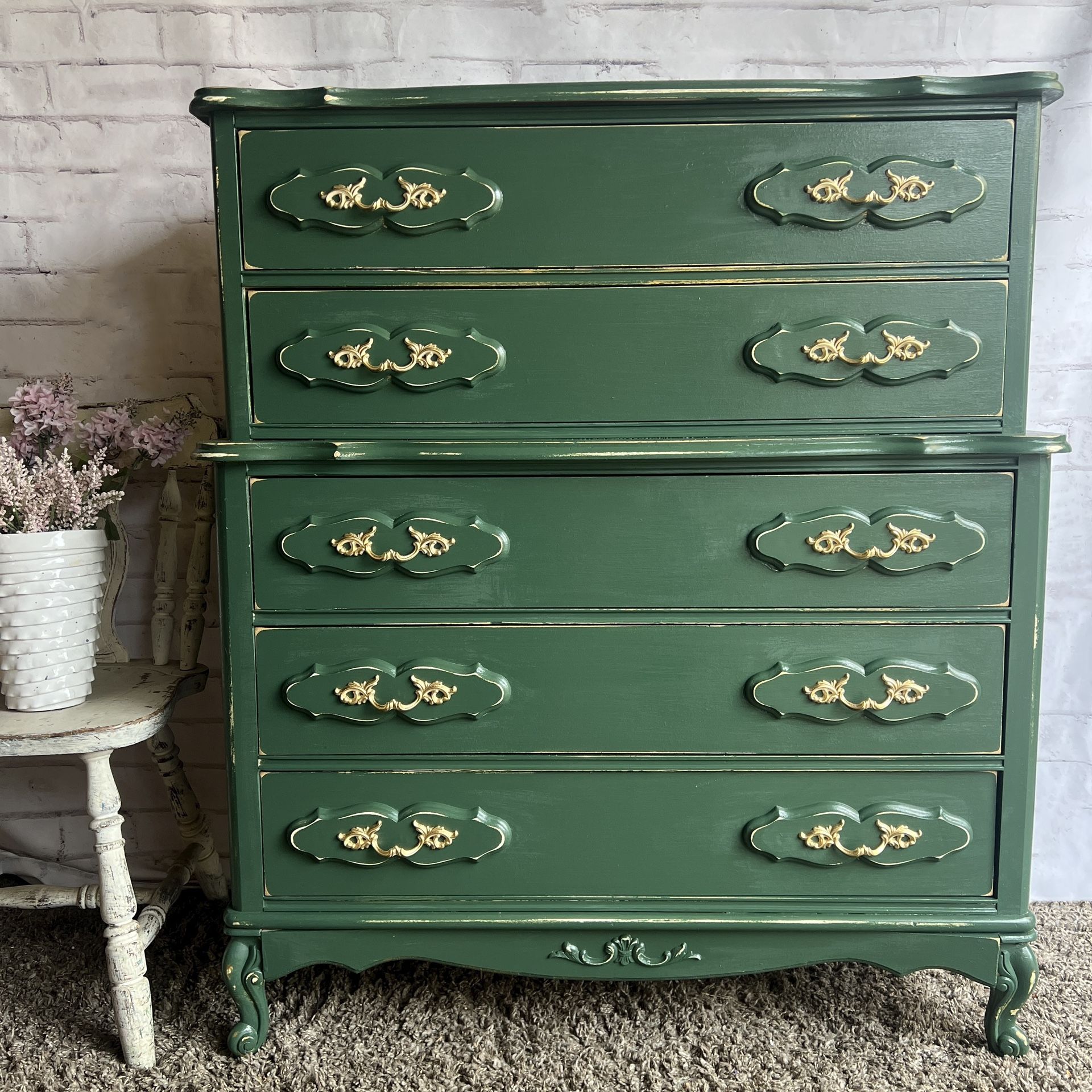 Awesome Shabby Distressed French Provincial Style Dresser 
