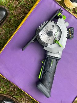 Galaxy pro saw needs battery