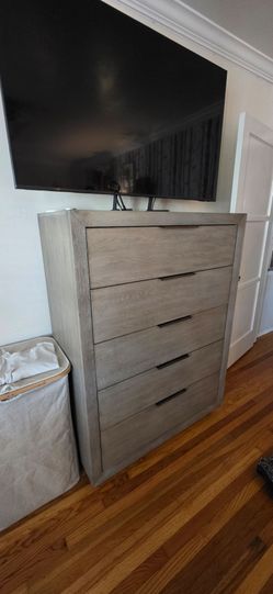 Tall 5 Drawer Dresser