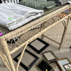 Wicker Table