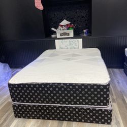 Queen Mattress - Double Sides -come With Free Box Spring - Free Delivery 🚚 Today To Reasonable Distance