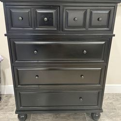 Solid Black, Five Drawer Dresser