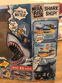 REDUCED Bath Toy Matchbox Shark Ship Mega Rig Building System