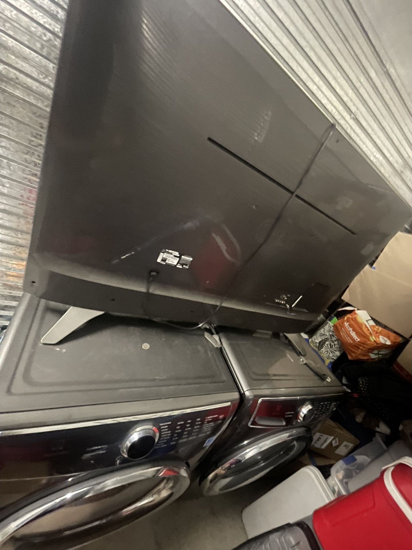 2 Tv 55” And 50”