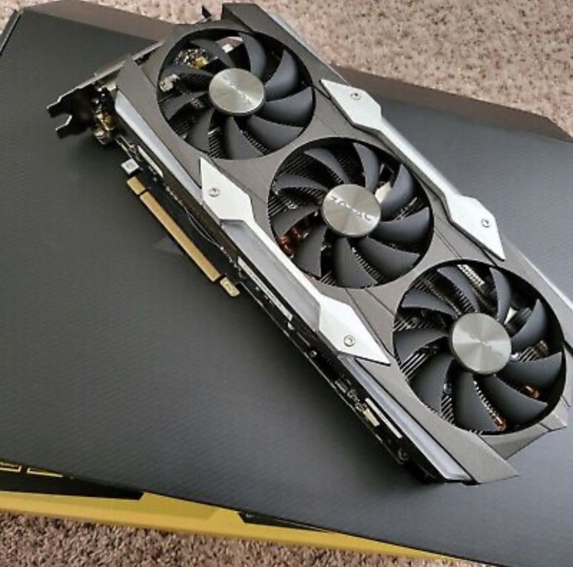 Zotac 1080 Ti Amp Extreme Edition