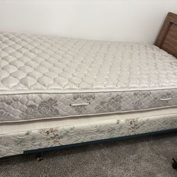 Twin size mattress & boxspring