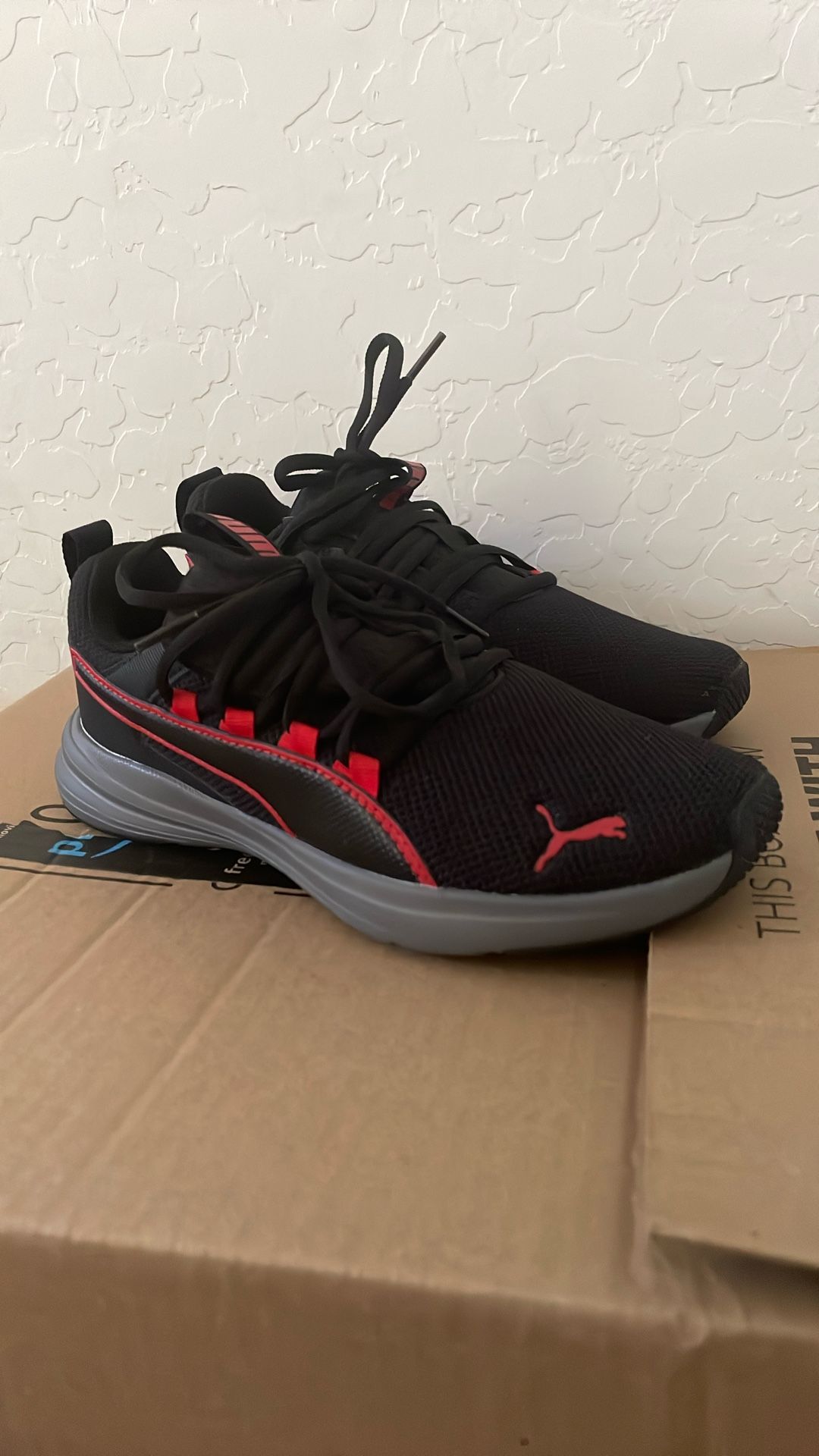 Puma Shoes Size 5 1/2