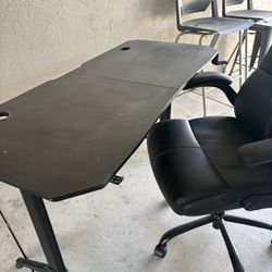 Gaming Desk And Chair 