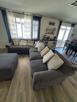 Living spaces 2pc sectional