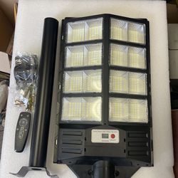 STREET LIGHT - 850 Watts 640 LED Solar Street Light With Post and Remote