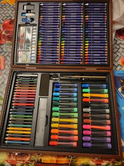 Art Set In Wooden Case/Caja De Artista