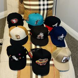 Fitted Hats & Snapbacks 
