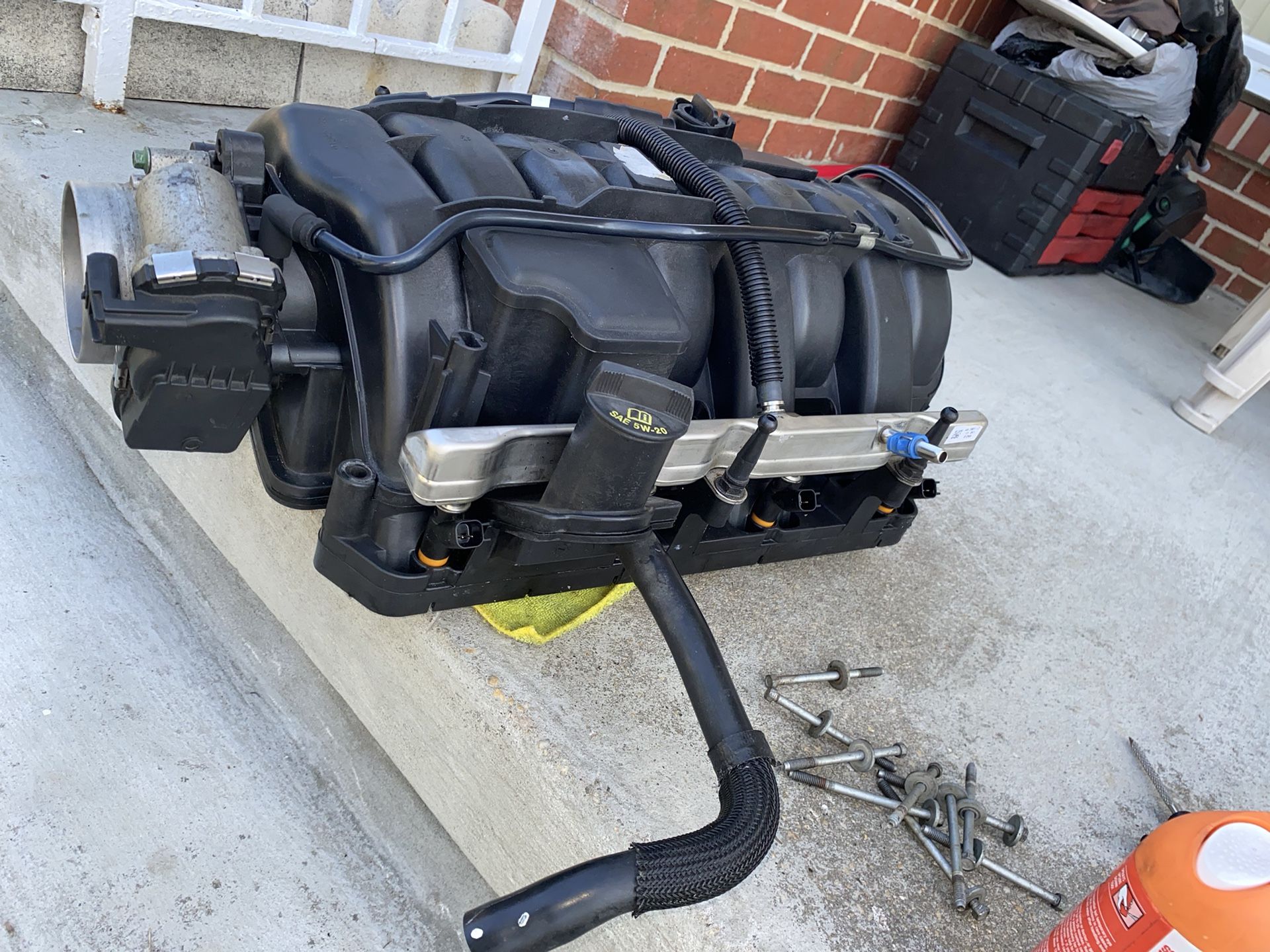 2014 Dodge Charger Pursuit 5.7 Complete Intake Manifold 