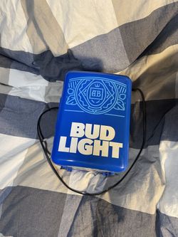 🍻 Bud Light Cooler / Mini Fridge 6 Pack Holder Beer 