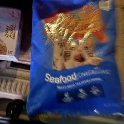 Friskies 16lb Bag Cat Food New Pick Up Tomorrow 4/15 @11am Alsip IL