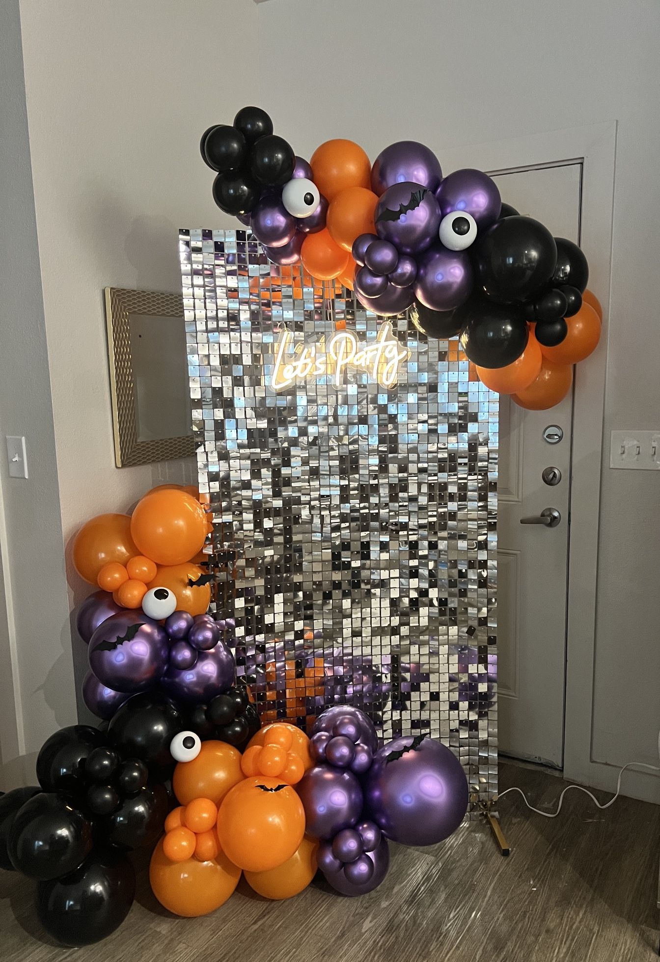 Shimmer Wall And Balloons
