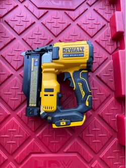 DEWALT ATOMIC 20V MAX Lithium Ion Cordless 23 Gauge Pin Nailer Tool Only