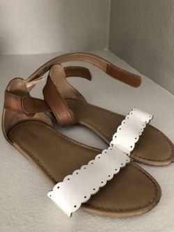 Girls old navy sandals size 11