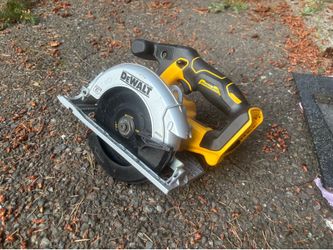 Dewalt Circular Saw
