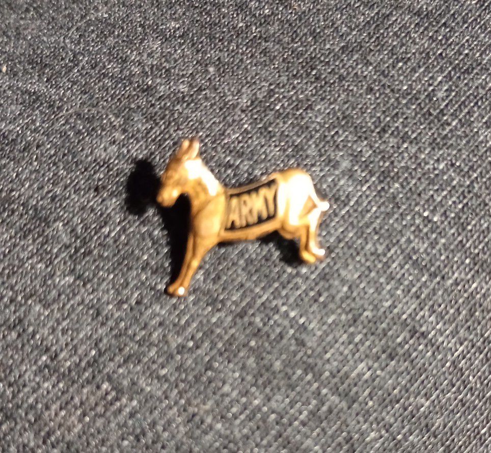 Antique Army Lapel Pin From West Point 