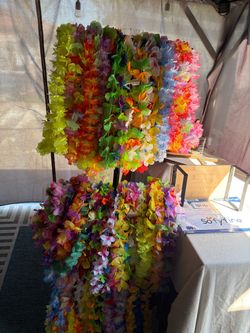 luau party decorations