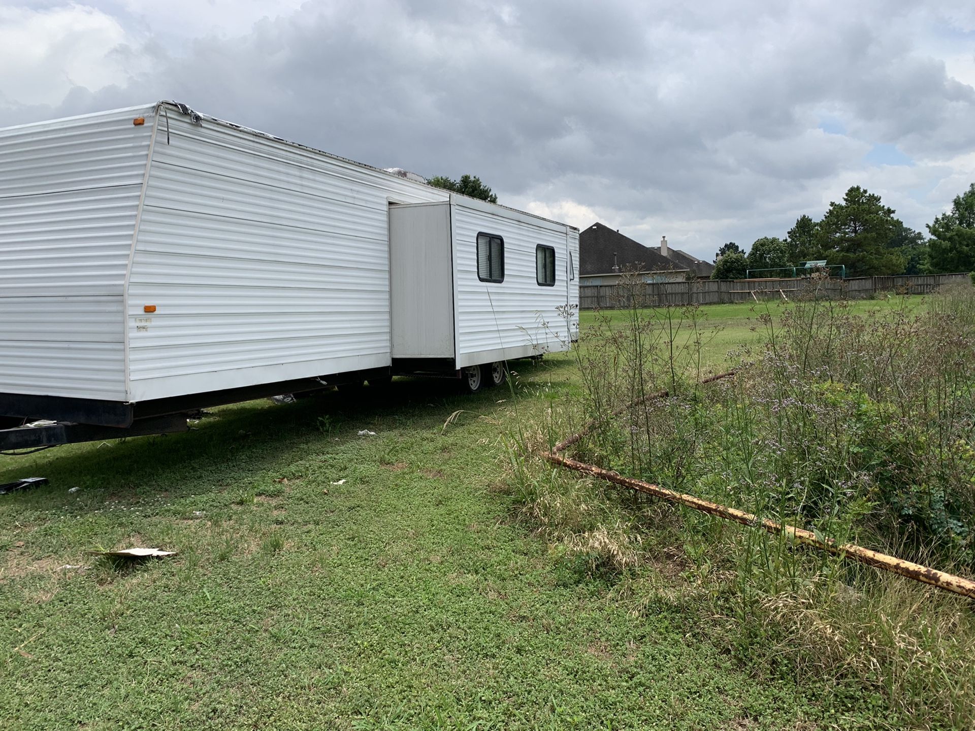 2007 Fema trailer 39 foot