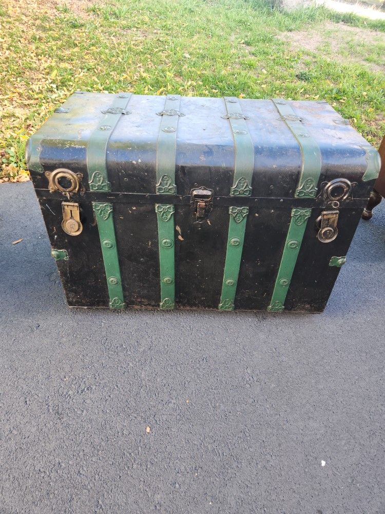 Vintage Trunk