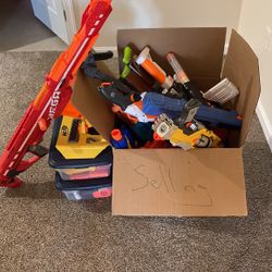 NERF BLASTER ASSORTMENT 