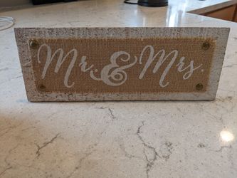 Mr. & Mrs. wedding decor sign plaque