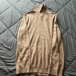 Tan turtleneck sweater #knitwear #winterwear