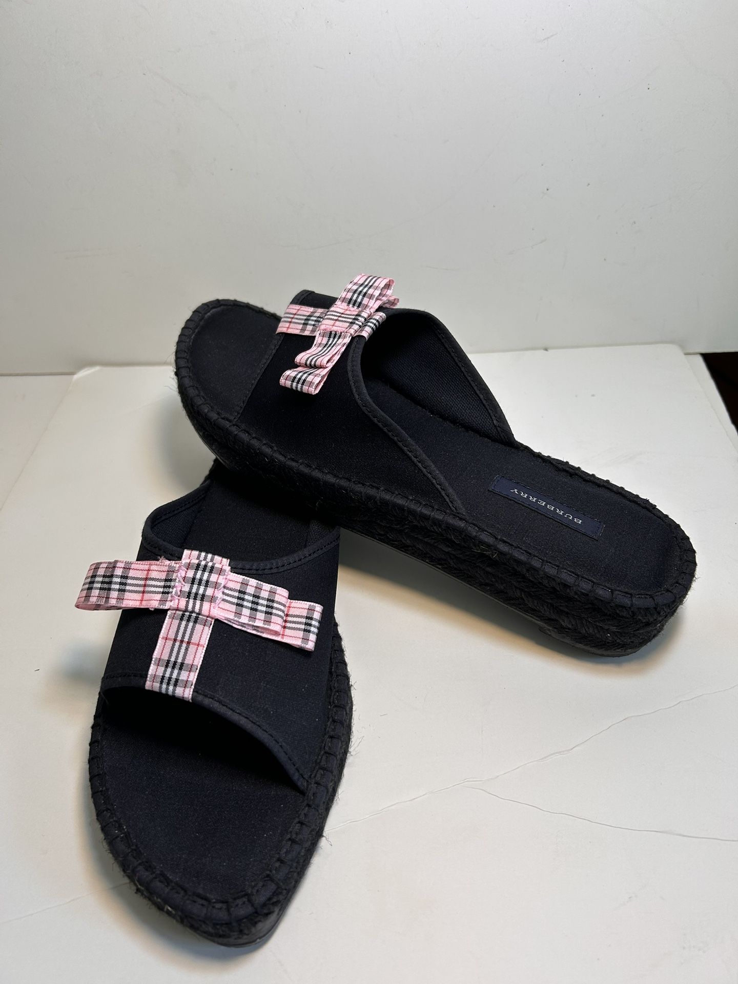 Burberry wedge platform sandal mule Black canvas & rope & rubber with pink & black logo bow size eur (41) US 10 M