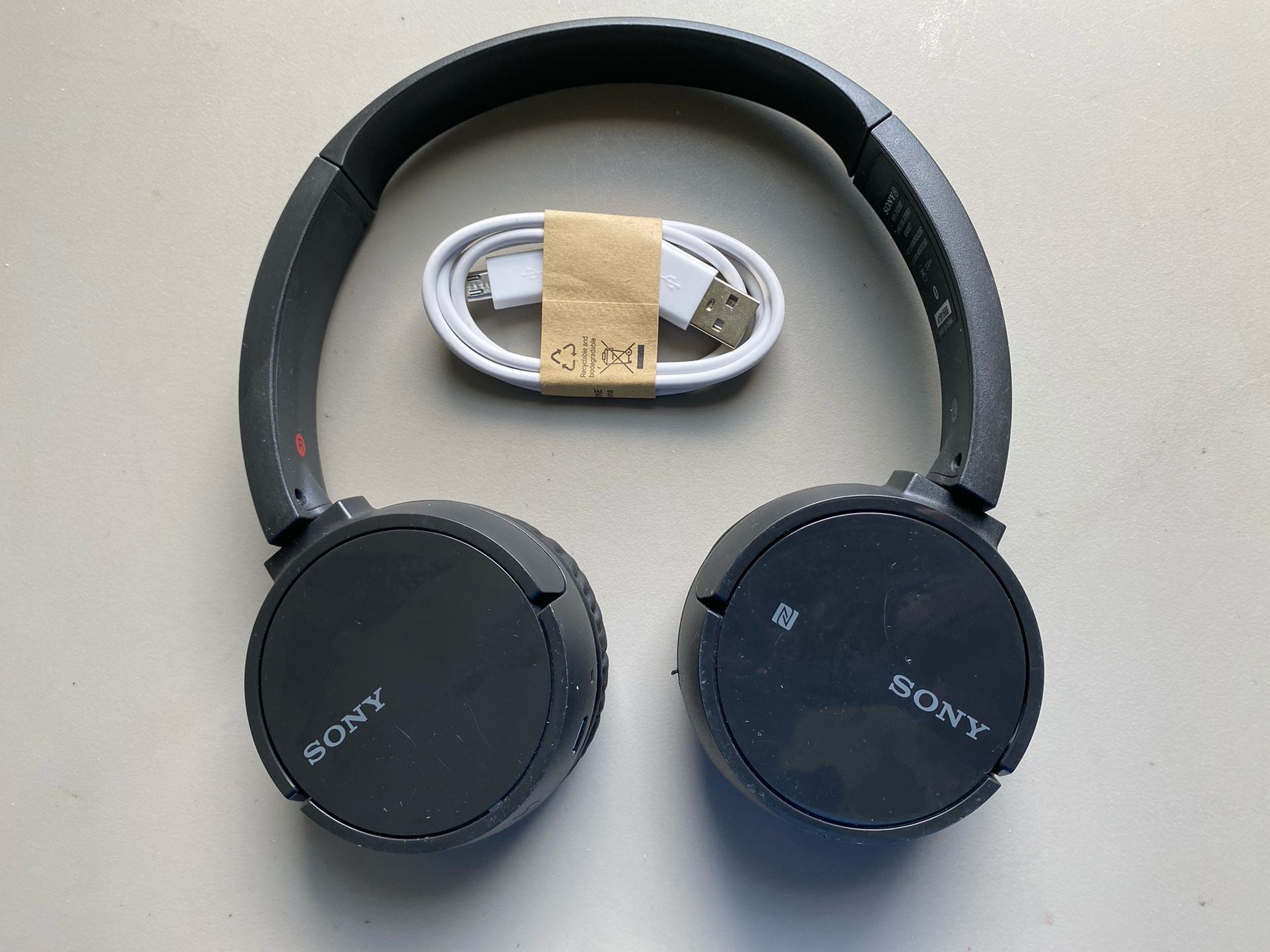 Sony MDR-XB220BT Wireless Headphones 