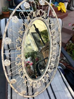 Beautiful mirror 30x20”
