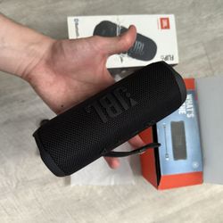 JBL Flip6