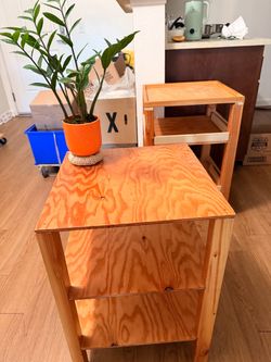 Three-tier solid wood storage shelf 17*17*24 inches