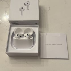 Apple AirPods Pro (with Charging Case) – Excellent Condition