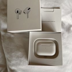 Apple AirPod Pro - First Gen / Comes With Original Box With Matching Serial Number 